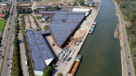 Rockfon i Chicago Metallic Company łączą się BIZNES, Gospodarka - Grupa Rockwool i należąca do niej marka Rockfon przejęły amerykańską firmę Chicago Metallic Company (CMC) zajmującą się produkcją metalowych sufitów i konstrukcji nośnych.