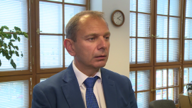 Niemcy: nastroje w światowej gospodarce będą się pogarszały BIZNES, ,Niemcy, eksport, Indeks, ZEW, Cornelius Ochmann, Fundacja Współpracy Polsko-Niemieckiej - Sytuacja geopolityczna jest teraz głównym rozgrywającym w gospodarce – oceniają eksperci. Konflikt między Rosją a Ukrainą skutkuje nie tylko ograniczeniem eksportu z takich państw, jak Polska czy Niemcy, lecz także negatywnie wpływa na nastroje przedsiębiorców, wydłużając ich procesy decyzyjne, m.in. o nowych inwestycjach.
