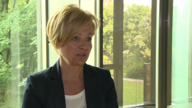 Polska ma szanse stać się liderem usług biznesowych na świecie BIZNES, ,usługi biznesowe, outsourcing, ABSL, Jolanta Jaworska - Coraz lepiej wykształceni absolwenci wchodzący na rynek pracy, współpraca przedsiębiorstw z uczelniami, kompetentna i etyczna kadra oraz wypracowana przez ostatnie dziesięć lat renoma, to dlatego coraz więcej korporacji poszukuje w Polsce firm do obsługi procesów biznesowych. Jak wynika z danych Związku Liderów Sektora Usług Biznesowych, w ciągu ostatnich pięciu lat ponad połowa nowych miejsc pracy nad Wisłą powstała dzięki tej branży.