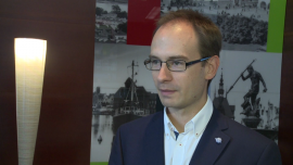 B. Wajszczuk (BNP Paribas): Rekordowa wycena polskich obligacji to jednocześnie duże ryzyko. Przecenę może wywołać dalsze umacnianie dolara