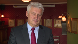 P. Jaguś (Qumak): Wzrosną zamówienia na technologie IT ze strony służb mundurowych i ochrony zdrowia. Mocnym impulsem będą też fundusze UE INWESTOR, ,Qumak, Qumak sektor publiczny, projekty IT w sektorze publicznym, rynek IT, wyniki Qumak, prognozy Qumak, perspektywy Qumak, Qumak kontrakty z armią, Qumak ochrona zdrowia, Qumak wojsko - Informatyczny Qumak zwiększył w I połowie roku przychody o blisko 1/3 w ujęciu rocznym, notując jednocześnie wzrost udziału w kluczowych segmentach działalności. Dalszej poprawie marż i zysku mają sprzyjać m.in. kontrakty z zakresu e-zdrowia, ze służbami mundurowymi oraz inwestycje współfinansowane ze środków UE.