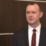 Polskie spółki giełdowe są względnie tanie. To może zwiększyć liczbę fuzji i przejęć na naszym rynku
