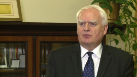 O. Dziekoński: Polska atrakcyjna dla inwestorów. Głównymi atutami wzrost gospodarczy, duży udział przemysłu w PKB i stabilny sektor bankowy INWESTOR, ,przemysł, PKB Polski, PKB UE, sektor bankowy w Polsce, inwestycje zagraniczne, eksport - Od 1989 roku PKB naszego kraju na głowę mieszkańca wzrósł ponad dwukrotnie. Jednym z powodów jest duży, przekraczający 20 proc., udział przemysłu w PKB. Ważnym walorem polskiej gospodarki jest także stabilny sektor bankowy oraz integracja z gospodarką światową. Zdaniem Olgierda Dziekońskiego z Kancelarii Prezydenta RP to wszystko sprawia, że nie ma obecnie problemów z namawianiem inwestorów zagranicznych do lokowania kapitału nad Wisłą.