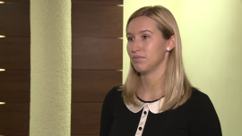 W nadchodzącym roku niewykluczony spadek notowań złota do 1000 dolarów za uncję. Dla rynku miedzi najważniejsze będą dane z Chin INWESTOR, ,złoto, miedź, notowania surowców, kontrakty terminowe na złoto, Chiny, przecena złota, popyt na miedź, DM BOŚ, Dorota Sierakowska - Wysoka produkcja i obawy o stan chińskiej gospodarki skutecznie obniżają ceny miedzi. Innym niekorzystnym czynnikiem dla rynku surowców i metali jest silny dolar, co szczególnie widać w notowaniach złota. Koniec upływającego roku na rynku nie przynosi zasadniczych zmian – złoto porusza się w trendzie spadkowym i jego cena może jeszcze spaść o 100-200 dolarów za uncję.