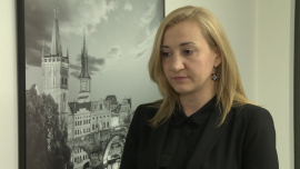 I. Rokicka (Ipopema Securities): Dywidenda z PZU wyniesie przynajmniej 29 zł na akcję INWESTOR, ,PZU, wyniki PZU, dywidenda zaliczkowa, dywidenda, Andrzej Klesyk, ubezpieczenia, KNF, Ipopema - Największy polski ubezpieczyciel w najbliższych latach powinien niezmiennie wypłacać wysokie dywidendy. Z zysku za 2014 r. rynek przewiduje wypłatę w granicach 30 złotych na 1 akcję. Zgodnie z zaleceniami Komisji Nadzoru Finansowego PZU jednak nie będzie już mogło wypłacić wcześniejszej dywidendy zaliczkowej.