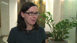 BGŻ: Tak niskich cen warzyw i owoców polscy konsumenci nie widzieli od 10 lat INWESTOR, ,żywność, ceny, święta, warzywa, owoce, mięso - Tegoroczne zakupy żywności świątecznej są tańsze niż w ubiegłym roku. W grudniu ceny żywności i napojów bezalkoholowych są niższe o 2,2 proc. niż rok temu. Niektóre z produktów typowo świątecznych potaniały jednak dużo bardziej – kapusta aż o 50 proc., buraki o 20-30 proc., a cukier o 30-40 proc.