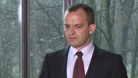 Ceny mieszkań we Wrocławiu stanęły w miejscu. Średnio metr kosztuje 5,5 tys. zł BIZNES, ,nieruchomości, mieszkania, rynek nieruchomości, wrocław, ceny nieruchomości, ceny mieszkań - Wrocławski rynek deweloperski jest rozdrobniony, co wzmacnia konkurencję i stabilizuje ceny. Te w III kwartale ubiegłego roku utrzymywały się na zbliżonym co rok wcześniej poziomie. Największą popularnością cieszą się mieszkania w centrum miasta lub dobrze z nim zlokalizowane. Szukają ich nie tylko młodzi ludzie, lecz także inwestorzy, którzy kupują pod wynajem.