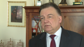 Mazowsze do 2020 r. dostanie z Unii ponad 2 mld euro. Region chce przyciągnąć nowych inwestorów zagranicznych BIZNES, ,PKB, Mazowsze, przedsiębiorstwa, inwestycje, aktywność gospodarcza, start-upy, MŚP, Adam Struzik - Mazowsze generuje ponad 20 proc. polskiego PKB. Na jego terenie działa 740 tys. przedsiębiorstw, tutaj też skupia się potencjał naukowo-badawczy. Zgodnie z zatwierdzonym właśnie Regionalnym Programem Operacyjnym województwo dostanie w nowej perspektywie UE 2,1 mld euro. Wciąż jednak potrzebni są nowi inwestorzy, dlatego zarząd województwa przygotowuje nowe obszary aktywności gospodarczej.