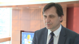 Producenci mięsa drobiowego chcą sprzedawać produkty głównie pod swoimi markami BIZNES, ,sieci handlowe, dyskonty, marki własne, marki premium, producenci mięsa, mięso drobiowe, Indykpol, preferencje kulinarne - Sieci super- i hipermarketów oraz dyskonty zwiększają udziały marek własnych w sprzedaży. Wytwarzaniem tego rodzaju produktów na ich zlecenie zajmują się najczęściej producenci mający w ofercie również swoje, markowe wyroby. Część wytwórców świadomie ogranicza jednak przyjmowanie zamówień w segmencie marek własnych. Uzasadniają to możliwością pełnej identyfikacji produktu, aż do momentu sprzedaży konsumentowi.