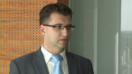 Investors TFI: widać rosnące zainteresowanie zagranicznych inwestorów spółkami z WIG20 INWESTOR, ,WIG20, zagraniczni inwestorzy, banki, sektor bankowy w Polsce, sektor bankowy, Związek Banków Polskich, Komisja Nadzoru Finansowego, inwestorzy indywidualni, blue chips, Investors TFI - Krajowi inwestorzy w tym roku kupują raczej akcje małych i średnich spółek, dlatego te największe liczą na kapitał zagraniczny. Investors TFI jest zdania, że spodziewane wzrosty na warszawskiej giełdzie podyktowane będą głównie aktywnością inwestorów zagranicznych lokujących kapitały głównie w spółkach blue chip wchodzących w skład indeksu WIG20.