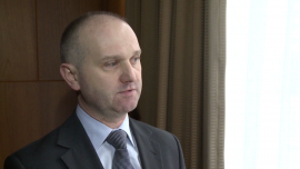 Alumetal stawia na Europę Środkowo-Wschodnią. Region ten staje się centrum produkcji samochodów BIZNES, ,Alumetal, aluminium, branża motoryzacyjna, automotive - Nowe inwestycje branży motoryzacyjnej w Europie Środkowo-Wschodniej to szansa dla Alumetalu. Spółka sprzedaje stopy aluminiowe przede wszystkim temu segmentowi i chce skorzystać na rosnącej produkcji aut w naszej części Europy. Produkcja samochodów w tym roku ma wzrosnąć w Europie o 2-3 proc.