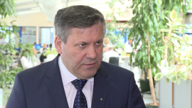 J. Piechociński: Polskę czeka gigantyczna praca. Trzeba podwoić eksport spożywczy INWESTOR, ,eksport, żywność, rentowność, produkcja rolna, deflacja, wojna na wschodzie Ukrainy, embargo rosyjskie - Jeśli w ciągu 2-3 lat nie uda się podwoić eksportu produktów spożywczych, to będziemy mieli poważne problemy – przestrzega Janusz Piechociński. Przy coraz większej produkcji i coraz większej konkurencji potrzebne jest intensywne poszukiwanie nowych rynków zbytu. Polski eksport jest już na tyle silny, że nie zaszkodziły mu nawet zmiany na rynku walutowym.