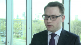 Chińscy inwestorzy zaczynają się interesować Europą Środkowo-Wschodnią. Wolą jednak przejmować firmy, niż zaczynać od zera INWESTOR, ,Chiny, wymiana handlowa, inwestycje, przedsiębiorstwa, import, eksport, GUS, region Europy Środkowo-Wschodniej - Chińskie firmy nadal nie postrzegają Polski jako samodzielnego rynku w Europie, ale zaczynają doceniać cały region Europy Środkowo-Wschodniej. Dostrzegają, że to dobre miejsce do inwestowania. Warszawski oddział Industrial and Commercial Bank of China pomaga im nawet szukać okazji do przejęć w Polsce. Oferuje też wsparcie polskim podmiotom, które chcą wejść na rynek Państwa Środka.