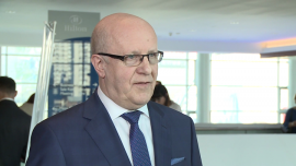 Lewiatan Holding: skończyła się era hipermarketów, rynek przesycił się też dyskontami BIZNES, ,Lewiatan, handel detaliczny, handel detaliczny w Polsce, sieci sklepów, sieci handlowe, przemysł spożywczy, producenci - W ubiegłym roku udział sieci hipermarketów w handlu detalicznym artykułami spożywczym zmniejszył się o 2 pkt proc., a rynek dyskontów się nasyca. Do 2020 roku liczba sklepów dyskontowych osiągnąć ma pułap, który bardzo trudno będzie przekroczyć. Według Lewiatan Holding mogą na tym skorzystać producenci, którzy chętniej będą rozwijać współpracę z mniejszymi sieciami handlowymi, pozwalającymi osiągnąć wyższe marże.