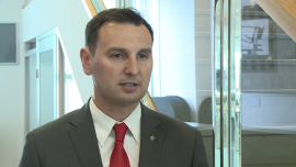 Polski rynek najważniejszy dla funduszy private equity działających w regionie. Blisko połowa inwestowanych środków trafia nad Wisłę INWESTOR, ,private equity, finansowanie, multimedia - Wśród przedstawicieli funduszy private equity działających w Europie Środkowo-Wschodniej przeważa optymizm. Według raportu Deloitte ponad 30 proc. zarządzających jest zdania, że warunki ekonomiczne w ciągu najbliższych sześciu miesięcy ulegną poprawie. Udział kapitału PE stanowi atrakcyjną alternatywę szczególnie dla młodych firm, które nie mogą jeszcze liczyć na finansowanie bankowe.