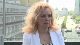 Popyt na nieruchomości premium jest stabilny. Połowa apartamentów w Cosmopolitan znalazła już nabywców INWESTOR, ,nieruchomosci, nieruchomości, prestiżowe ulice wielkich miast, apartamentowiec, apartamenty, powierzchnia mieszkalna, powierzchnia handlowa. deweloperzy - Zapotrzebowanie na najwyższej klasy nieruchomości w prestiżowych lokalizacjach (tzw. prime location) w mniejszym stopniu zależy od koniunktury gospodarczej, dlatego jest stabilne zarówno podczas rozwoju, jak i kryzysu. Dzięki temu połowa apartamentów w 44-piętrowym wieżowcu Cosmopolitan w Warszawie, zaprojektowanym przez Helmuta Jahna, znalazła już nabywców. Lokale oddawane właścicielom są wykończone. Tacit Development Polska, właściciel budynku, przygotowuje się do kolejnych realizacji.