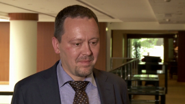 Szwecja chciałaby zwiększenia obrotów handlowych z Polską. Produkty polskie coraz bardziej doceniane w Skandynawii BIZNES, ,Szwecja, inwestycje, handel, eksport, import, Ikea, Volvo - Szwecja jest na 11. miejscu pod względem wartości zagranicznych inwestycji w Polsce. W ciągu dekady wymiana handlowa między Polską a Szwecją się podwoiła, a tempo to może zostać utrzymane w kolejnych latach. Szwecja staje się coraz bardziej otwartym rynkiem dla polskich produktów, które są tańsze niż towary wyprodukowane na rynku lokalnym i coraz częściej doceniane.