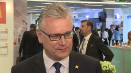 Rosną wymagania najemców nieruchomości komercyjnych BIZNES, ,Savills, nieruchomości komercyjne, biura, magazyny, handel, agencja nieruchomości - Najemcy nieruchomości komercyjnych mają coraz większe oczekiwania. Agencje nie mogą już tylko zarządzać budynkami, lecz muszą angażować się we współpracę z klientami i reagować na ich potrzeby. Z racji tego, że konkurencja jest bardzo duża, a koniunktura w dłuższej perspektywie niepewna, to właśnie dzięki relacjom z klientami mogą się wyróżnić.