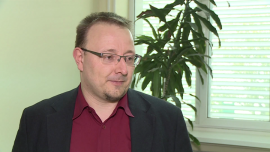 Polskie fabryki motoryzacyjne biją eksportowe rekordy. Ich zagraniczna sprzedaż w 2015 roku może być najwyższa w historii INWESTOR, ,przemysł motoryzacyjny, eksport, wyniki, prognozy, samochody, części, fabryki, Automotive Suppliers - Wartość polskiego eksportu motoryzacyjnego może w tym roku po raz pierwszy w historii przekroczyć 20 mld euro – ocenia firma analityczna i consultingowa Automotive Suppliers. Na tak dobre perspektywy wskazują rekordowe wyniki marca, gdy polskie fabryki sprzedały za granicą samochody i części warte 1,97 mld euro.