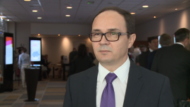 W Polsce działalność prowadzi ponad 180 szwajcarskich przedsiębiorstw. To największy po Stanach Zjednoczonych inwestor spoza UE BIZNES, ,eksport, import, wymiana gospodarcza, wymiana handlowa, inwestycje zagraniczne, Szwajcaria, frank szwajcarski, nowe inwestycje - Zaangażowanie firm szwajcarskich w Polsce jest znaczące i bardzo dobrze oceniane przez tamtejszych przedsiębiorców. Nad Wisłą prowadzi obecnie działalność około 180 szwajcarskich przedsiębiorstw produkcyjnych i handlowych w niemal wszystkich branżach. Szefowie ogromnej większości z nich są zadowoleni z przeprowadzonej inwestycji. Szwajcaria jest obecnie największym po Stanach Zjednoczonych inwestorem zagranicznym w Polsce spoza Unii Europejskiej.