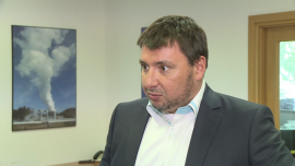 Polski Prąd inwestuje w sprzedaż paneli słonecznych INWESTOR, ,OZE, zielona energia, panele słoneczne - Według ostatniego raportu New Energy Outlook, przygotowanego przez Bloomberg New Energy Finance, energia słoneczna stanie się tak tania, że wyprzedzi paliwa kopalne. Dzięki spadkowi cen samych paneli fotowoltaicznych w ciągu następnych 25 lat ten rodzaj odnawialnych źródeł energii być może prześcignie węgiel. Stąd już dziś producenci i dystrybutorzy prądu poświęcają temu zagadnieniu szczególną uwagę.