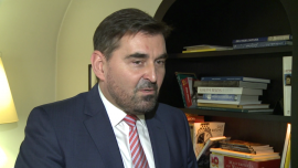 Firmy logistyczne stawiają na jakość. Konkurowanie ceną nie jest już możliwe BIZNES, ,FM Logistic, logistyka, transport towarów, magazyny, spedycja - Stabilne prawo, niskie koszty pracy i dostępność pracowników to czynniki, które wspierają rozwój polskiej branży logistycznej. Choć jeszcze 20 lat temu tego sektora prawie w Polsce nie było, teraz jest to już rynek dojrzały. W warunkach bardzo dużej konkurencji i presji na ceny firmy starają się wyróżniać jakością oferowanych usług.