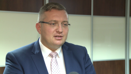 Rynek nieruchomości komercyjnych zdominowany jest przez zagraniczne podmioty. Polskie firmy szukają sposobu na umocnienie pozycji BIZNES, ,nieruchomości, zarządzanie nieruchomościami, Admus, mieszkania - Konsolidacja i wyspecjalizowanie w obsłudze nieruchomości prywatnych – to szansa dla krajowych firm na zaistnienie na rynku zarządzania nieruchomościami. Segment powierzchni komercyjnych jest zdominowany przez graczy międzynarodowych, ale szansa tkwi w mieszkaniówce, która będzie się dynamicznie rozwijała w najbliższych latach.