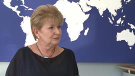 Dostosowanie przepisów o rewizji finansowej do wymogów UE wstrząśnie branżą audytorską. Mniejsze firmy mogą zniknąć z rynku BIZNES, ,audyt, Bruksela, Unia Europejska, Ministerstwo Finansów, implementacja, spółki akcyjne, kary - Ustawa, która ma dostosować polskie przepisy dotyczące kontroli finansowej przedsiębiorstw do wymogów Unii Europejskiej, zmieni obraz branży audytorskiej – oceniają jej przedstawiciele. Celem reformy jest dekoncentracja rynku, ale konsekwencje mogą być dotkliwe dla małych firm, którym grozi wypadnięcie z rynku. W resorcie finansów trwają konsultacje w sprawie nowych przepisów.