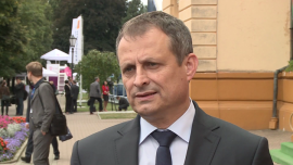 Polska stopniowo uniezależnia się od rosyjskiego gazu. Kolejne interkonektory oraz terminal LNG poprawią bezpieczeństwo energetyczne BIZNES, ,węglowodory, gaz ziemny, Gaz-System, gaz, URE, interkonektor, sieć gazownicza, terminal LNG w Świnoujściu, terminal LNG, gazoport, gazoport w Świnoujściu - Bezpieczeństwo dostaw błękitnego paliwa do Polski z roku na rok rośnie. Możliwości odbioru gazu ziemnego z kierunków zachodniego i południowego od 2009 roku wzrosły ponaddziesięciokrotnie. Interkonektory łączące krajowy system przesyłowy ze słowackim, czeskim i litewskim oraz gazoport w Świnoujściu poprawią jeszcze bezpieczeństwo energetyczne kraju. Dzięki temu wzmocni się pozycja Polski w negocjacjach z dostawcą ze Wschodu.