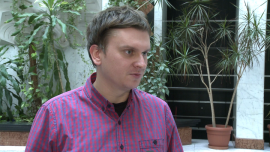 Współpraca Cinkciarz.pl i Chicago Bulls była szeroko komentowana w mediach społecznościowych. Nakłady na spot reklamowy zwróciły się błyskawicznie BIZNES, ,Cinkciarz.pl, Chicago Bulls, media społecznościowe, Instytut Monitorowania Mediów, blok reklamowy, primie time, Łukasz Jadaś - Spot reklamowy, w którym poinformowano o współpracy firmy Cinkciarz.pl i drużyny koszykarskiej Chicago Bulls, odbił się szerokim echem w mediach społecznościowych. Komentowano nie tylko sponsoring, lecz także udział w reklamie dwóch byłych prezydentów – Bronisława Komorowskiego i Lecha Wałęsy. Po emisji spotu Instytut Monitorowania Mediów zanotował wzrost wzmianek na temat Cinkciarz.pl o 5 tys. proc. Za taką obecność w social media firma musiałaby zapłacić 0,5 mln zł. Emisja bloku kosztowała ok. 1 mln zł.