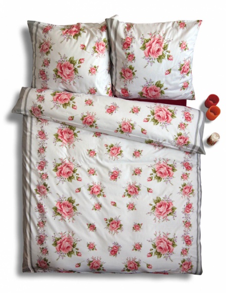 Victoria - nowa kolekcja pościeli Andropol S.A. BIZNES, Gospodarka - Róże, magnolie i motyle w finezyjnych formach, ale też wzory geometryczne, płaskie lub przestrzenne – taka jest Victoria, najnowsza kolekcja pościeli Andropolu.