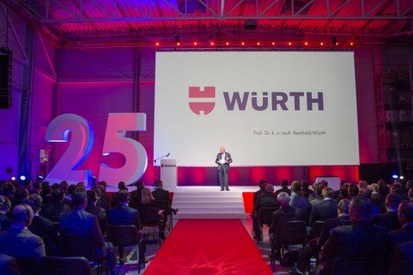 Jubileusz 25-lecia Würth Polska i zmiana siedziby firmy BIZNES, Gospodarka - Würth, światowy lider w dystrybucji produktów dla przemysłu, 2 października br. uroczyście świętował 25 lat działalności firmy na polskim rynku. Gala jubileuszowa odbyła się w nowej siedzibie firmy, która znajduje się przy ul. Posag 7 Panien 1, w warszawskiej dzielnicy Ursus.