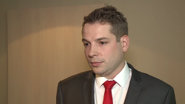 Popyt na chmurę obliczeniową rośnie siedem razy szybciej niż na inne usługi IT BIZNES, ,Microsoft, chmura obliczeniowa, chmura firmowa, chmura, bezpieczeństwo danych, infrastruktura IT, oprogramowanie, małe i średnie firmy, małe i średnie przedsiębiorstwa, korporacje, IT - Chmura obliczeniowa zyskuje coraz więcej użytkowników wśród małych i średnich firm. W ubiegłym roku wydatki na takie rozwiązania w Polsce rosły siedem razy szybciej niż na tradycyjne IT i wyniosły 130,3 mln dol. – wynika z danych IDC. Rozwiązania chmurowe to dla firm oszczędności i usprawnienie pracy. Umożliwiają one dostęp do zasobów firmy z dowolnego miejsca na świecie i na dowolnym urządzeniu.