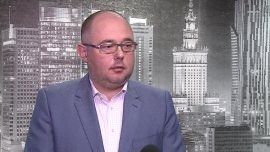 Rekordowy rok na rynku mieszkań. O jedną piątą wzrosła liczba pozwoleń na budowę i zgłoszeń inwestycji BIZNES, ,nieruchomości, nieruchomości komercyjne, nieruchomość, ceny mieszkań, mieszkania, REAS, Główny Urząd Statystyczny, kredyt hipoteczny, wkład własny, kredyty hipoteczne - Z danych GUS wynika, że liczba pozwoleń na budowę mieszkań wzrosła w październiku o ponad 45 proc. W ciągu 10 miesięcy tego roku wydano łącznie blisko 160 tys. pozwolenia na budowę i zgłoszeń mieszkań. Liczba nowo rozpoczynanych inwestycji w październiku nieco wyhamowała, ale po 10 miesięcy jest o jedną piątą wyższa niż przed rokiem. Deweloperzy podkreślają, że rynek się ustabilizował – duża liczba oferta odpowiada wysokiemu popytowi, dzięki czemu nie widać gwałtownych zmian cenowych.