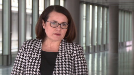 Wokół warszawskiej giełdy powstaje nowoczesne centrum biurowe INWESTOR, ,Warszawska Giełda, GPW, KC PZPR, modernizacja, komercjalizacja, deweloper, biurowiec, najemcy, centrum handlowe - Biurowiec Nowy Świat 2.0 jest już wynajęty w 70 proc. Jego właściciel prowadzi rozmowy z kolejnymi najemcami i zapowiada, że komercjalizacja budynku zakończy się najprawdopodobniej w I połowie 2016 roku. Kolejny projekt spółki – Centrum Bankowo-Finansowego „Nowy Świat” SA – zakłada gruntowną modernizację tzw. Białego Domu – budynku, w którym mieściła się pierwsza siedziba giełdy.