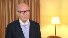 Do końca lutego nowa wersja podatku od sprzedaży detalicznej. Obecna grozi zwolnieniami w handlu BIZNES, ,podatek handlowy, ustawa o podatku od sprzedaży detalicznej, franczyza, handel, Lewiatan, supermarkety, dyskonty, Wojciech Kruszewski - Nowy projekt dotyczący podatku handlowego ma zostać przedstawiony do końca miesiąca. Prawdopodobnie zostanie wprowadzona jedna stawka podatku, a kwota wolna od podatku zostanie zwiększona nawet kilkukrotnie. Dzięki temu podatek mógłby ominąć małe i średnie sklepy. Jednocześnie mają się zmienić przepisy dotyczące franczyzy. Pierwotny projekt ustawy mógł spowodować upadek małych przedsiębiorstw należących do sieci franczyzowych i zwolnienie nawet 23 tys. osób.