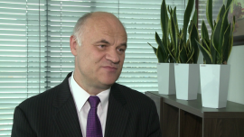 Popyt na bakalie wciąż rośnie. Ich producenci mają jednak problem ze wzrostem cen owoców i nasion BIZNES, ,bakale, rynek spożywczy, zdrowa żywność, import, kusy walutowe, sytuacja geopolityczna, uchodźcy - Niezmiennie rosnący trend zdrowego stylu życia i odżywiania powoduje, że producenci żywności z tego segmentu nie muszą się martwić brakiem popytu na swoje produkty. Dotyczy to także rynku zaliczających się do tej grupy bakalii. Producentów martwią jednak wysokie ceny nasion i owoców, słabość złotego, która podnosi koszty importu oraz wpływ sytuacji geopolitycznej na prowadzenie biznesu.