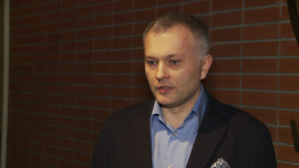 Europejski lider marketingu mobilnego agencja YOC chce zrewolucjonizować polski rynek reklamy INWESTOR, ,YOC, reklama mobilna, smartfony, tablety, automatyzacja - Działająca w Polsce od pół roku niemiecka agencja reklamy mobilnej YOC zamierza zrewolucjonizować polski rynek reklamy. Zajmująca się głównie reklamą na smartfony firma planuje skupić się na automatyzacji procesu reklamowego. Zdaniem szefa spółki na Polskę rynek dojdzie do tego etapu rozwoju za najdalej dwa lata.