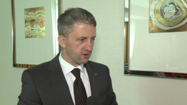 Grupa Azoty zapowiada dalsze prace nad poprawą rentowności INWESTOR, ,maże, wyniki, ceny gazu, rentowność, konkurencja na rynku nawozów - Niemal 30-proc. rentowność brutto na sprzedaży i ponad 20-proc. rentowność EBITDA to osiągnięcia Grupy Azoty w I kw. 2016 roku. Choć otoczenie nie jest łatwe, bo choć niskie ceny gazu obniżają koszty, to powodują jednocześnie presję na obniżkę cen dla rolników i sprzyjają także konkurentom, podnosząc podaż, Grupa Azoty zapowiada dalsze działania poprawiające wyniki oraz marżę.