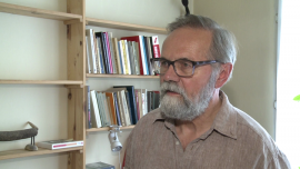 Bugaj: Odejście z OFE jako obowiązkowego systemu jest dobrym posunięciem. Nie wpłynie jednak na zwiększenie chęci Polaków do oszczędzania na emeryturę INWESTOR, ,OFE, III filar, Fundusz Rezerwy Demograficznej, IKE, IKZE, oszczędzanie na emeryturę, prof. Ryszard Bugaj - Odejście od OFE jako obowiązującego systemu byłoby dobrym rozwiązaniem. Jednak pomysł, żeby każdy sam decydował o kierunkach inwestowania swojej składki jest utopijny – ocenia prof. Ryszard Bugaj. Zdaniem eksperta proponowane rozwiązanie przekazania części środków z OFE do III filaru nie wpłynie na zwiększenie chęci oszczędzania Polaków. Zniknięcie z rynku otwartych funduszy w krótkim terminie może doprowadzić do spadku kursów giełdowych.