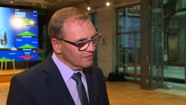 Polska Grupa Odlewnicza stawia na rozwój organiczny i akwizycje INWESTOR, ,Polska Grupa Odlewnicza, Dariusz Ginalski, branża metalurgiczna, konsolidacja rynku, finansowanie przez obligacje - Kwota ponad 42 mln zł, pozyskana z emisji obligacji, pozwoli na inwestycje organiczne i dywersyfikację źródeł finansowania Polskiej Grupy Odlewniczej. Firma nie wyklucza również akwizycji. Obecnie trwa analiza kondycji finansowej dwóch podmiotów. Chcemy wpisać na stałe emisje obligacji jako jedno ze źródeł finansowania naszej działalności – zapowiada Dariusz Ginalski, prezes Polskiej Grupy Odlewniczej.