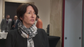 Mniej niż połowa Polaków ma zaufanie do banków. Jeszcze mniej ufa doradcom finansowym i firmom pożyczkowym BIZNES, ,instytucje finansowe, banki, firmy pożyczkowe, zaufanie do instytucji finansowych, Nienieodpowiedzialni, prof. Dominika Maison, ANG Spółdzielnie Doradców Finansowych - Klienci oczekują od instytucji finansowych rzetelnej i uczciwej oferty, jasnej komunikacji i podmiotowego traktowania człowieka. To mogłoby zwiększyć zaufanie społeczeństwa. Dziś bankom ufa 49 proc. Polaków, doradcom finansowym – 26 proc., a firmom pożyczkowym tylko co dziesiąty – wynika z badania przeprowadzonego przez Maison&Partners na zlecenie ANG Spółdzielni Doradców Kredytowych w ramach projektu „Nienieodpowiedzialni.pl”​. Klienci uważają, że instytucje finansowe próbują sprzedać im produkty, których nie potrzebują.