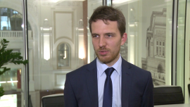 BM BGŻ BNP Paribas: ostatnie dane z chińskiej gospodarki gorsze od oczekiwań, ale Chinageddon rynkom nie grozi INWESTOR, ,gospodarka chińska, Chiny, chiński rynek, BGŻ BNP Paribas, spowolnienie w Chinach, produkcja przemysłowa, sprzedaż detaliczna, inwestycje - Chińska gospodarka w października rozwijała się o 0,1 proc. wolniej niż prognozowali analitycy. Zmniejszyły się także wydatki rządowe. Zdaniem Michała Krajczewskiego z biura maklerskiego banku BGŻ BNP Paribas spowolnienie Państwa Środka jest faktem, ale, na szczęście, odbywa się w sposób stopniowy. Prognozy dotyczące Chinageddonu się nie sprawdziły.