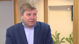 Firmy niemieckie, francuskie i amerykańskie największymi inwestorami zagranicznymi w Polsce. Liderem jest sektor nowoczesnych usług biznesowych BIZNES, ,inwestycje zagraniczne, gospodarka, PAIiIZ, Związek Przedsiębiorców i Pracodawców, Orange Polska, Warsaw Enterprise Institute, BPO, inwestycje - Z szacunków Polskiej Agencji Informacji i Inwestycji Zagranicznych wynika, że od 2000 roku do Polski napłynęło ponad 10 mld zł w formie zagranicznych inwestycji. Tylko w ubiegłym roku zrealizowano projekty inwestycyjne, których wartość wyniosła 766,9 mln euro. Największymi inwestorami zagranicznymi są firmy niemieckie, francuskie i amerykańskie. Liderem wzrostu inwestycji wśród firm notowanych na GPW jest telekom Orange Polska, który w trzech pierwszych kwartałach br. przeznaczył na nie 4,3 mld zł (za zestawieniem Money.pl z grudnia br.). Na kolejnych miejscach znalazły się PKN Orlen i GTC.