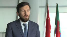Haitong Bank: Stopy procentowe NBP w przyszłym roku nie wzrosną. Podwyżki spodziewamy się natomiast w 2018 roku INWESTOR, ,Rada Polityki Pieniężnej, RPP, Narodowy Bank Polski, stopy procentowe, stopy procentowe NBP, Haitong Bank, podwyżka stóp procentowych - Utrzymująca się od dwóch lat w Polsce deflacja nie sprzyjała obniżkom stóp procentowych NBP. Obecnie, głównie na skutek drożejącej ropy naftowej i dolara, jest szansa, że zacznie się umiarkowany wzrost cen. Zdaniem Kamila Stolarskiego, analityka Haitong Banku, w drugiej połowie przyszłego roku rynek prawdopodobnie zacznie wyceniać ewentualne podwyżki stóp w 2018 roku.