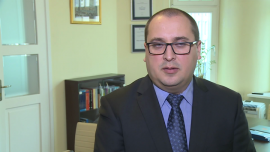 Dzięki liberalizacji przepisów liczba upadłości konsumenckich wzrosła do ponad 4 tys. W 2017 spodziewany jest ich dalszy wzrost BIZNES, ,upadłości konsumenckie, prawo, liberalizacja przepisów o upadłości konsumenckiej, zadłużenie, spirala długów, Mateusz Medyński - Rośnie liczba upadłości konsumenckich. Dzięki bardziej liberalnym przepisom tylko przez pierwszych 11 miesięcy 2016 roku ich liczba przekroczyła 4 tys. Większość upadłości to tzw. zaległe, czyli dotyczące zobowiązań sięgających lat 90. Rok 2017 powinien przynieść coraz większą liczbę upadłości. Polska gospodarka wytrzyma ok. 10 tys. upadłości rocznie – podkreśla Mateusz Medyński z Kancelarii Zimmerman i Wspólnicy.