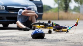 Odszkodowanie za wypadek jest za niskie? Tak nie musi być! Finanse, LIFESTYLE - Ubezpieczyciele nawet 10-krotnie zaniżają kwotę roszczeń wypłacanym osobom poszkodowanym w wypadkach komunikacyjnych. Do Rzecznika Finansowego rocznie wpływa ok. 4 tysięcy skarg na takie praktyki.