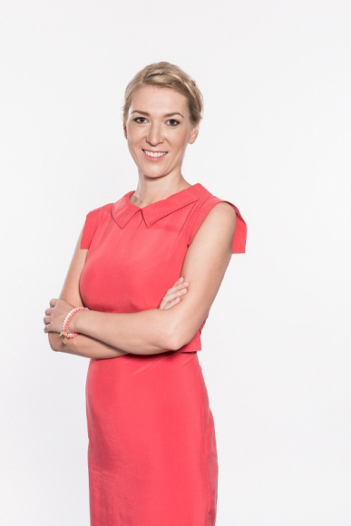 Brakuje fachowców, zarobki zaskakują BIZNES, Gospodarka - Eksperci rynku pracy alarmują - w wielu zawodach brakuje rąk do pracy i nie są to wcale stanowiska menedżerskie. Wśród osób wkraczających na rynek pracy panuje dezorientacja, jaką ścieżkę kariery wybrać. Zaradzić temu chcą twórcy platformy edukacyjnej YEP.