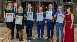 Kryształy Przetargów Publicznych 2019 BIZNES, Gospodarka - 14 października, po raz jedenasty wręczono Kryształy Przetargów Publicznych. Uroczysta Gala odbyła się w Jachrance podczas otwarcia XIV Forum Przetargów Publicznych.