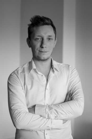 Firma powinna się komunikować w czasach kryzysu BIZNES, Gospodarka - Opracowanie przedstawia zestaw dobrych praktyk, rad oraz narzędzi, które pomogą nie tylko w zrozumieniu roli employer brandingu dla firmy, ale również na efektywną zmianę dotychczasowej komunikacji na lepsze.